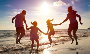 26/01/2018 – Cuando un grupo familiar sale de vacaciones emergen cuestiones que estaban en pausa durante el&hellip;