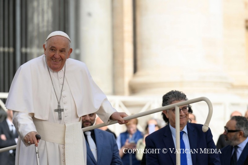 El Papa La Virtud De La Fortaleza Nos Hace Reaccionar Y Gritar No Al