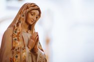 Comenzamos a desandar el camino de consagración a María, y en el primer día te invitamos a orar con la reflexión: María, mujer…