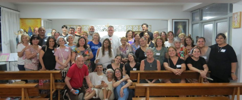 09/01/2025 - Del 3 al 5 de enero tuvo lugar nuestro primer encuentro nacional del año. Vivimos 3 días de trabajo, reflexión y oración bajo el lema "Con María caminamos hacia la esperanza", en sintonía con el Año Jubilar de la Iglesia y de nuestra obra. Con la presencia de comunidades provenientes de Córdoba (capital), Balnearia (Córdoba), Goya (Corrientes), Federal…