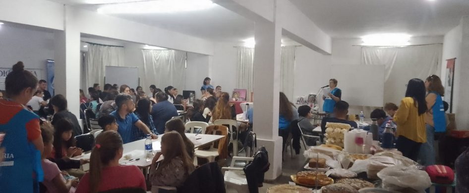 14/05/2025 - Con gran alegría compartimos lo que fue el encuentro de difusión de obra que realizaron los voluntarios de la Asociación de Fieles María de La Rioja. Se llevo a cabo en las instalaciones del Club Banco Rioja el sábado 26 de abril. La jornada contó con la participación de las familias de catequesis de la Vicaria de La…