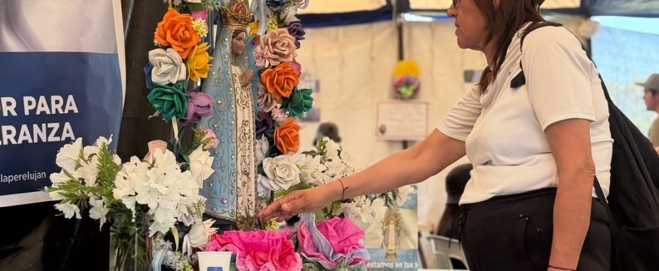 21/10/2025 - Estuvimos presentes en una de las expresiones más profundas de la fe popular: la peregrinación a Luján, corazón mariano de la Argentina. Miles de fieles caminaron para honrar a la Virgen, y ahí estuvimos, compartiendo el testimonio, la emoción y la esperanza de quienes pusieron su fe en movimiento. Desde móviles en vivo y programas especiales, llevamos a…