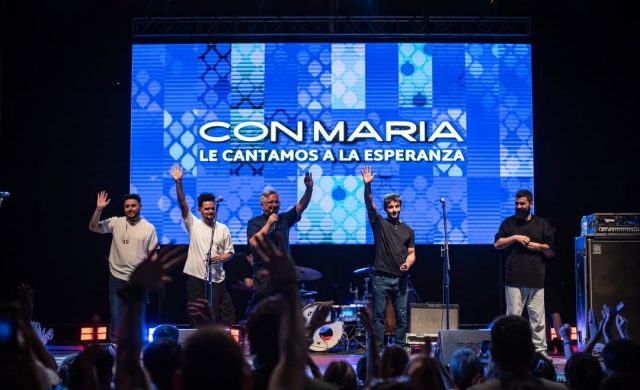 20/12/2025 - La primera noche del festival “Con María le cantamos a la esperanza” se consolidó como un encuentro especial de música y fe, en el marco del Año Jubilar de nuestra Obra de María. Durante esta noche María nos abrazó el corazón y nos recordó que la esperanza se canta en comunidad. El festival, impulstado desde la Catedral Nuestra&hellip;