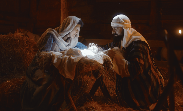 24/12/2025 – Este año la campaña Navidad es Jesús, nos invita a volver a lo esencial, porque en el pesebre Dios entra en nuestra historia, se hace cercano y trae una paz posible, concreta y real. Volvamos a lo esencial: al pesebre, al silencio, a la esperanza que nace en lo pequeño. Jesús viene a reconciliarnos, a habitar entre nosotros&hellip;
