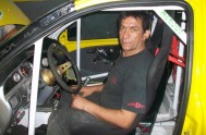 22/04/2016 – Roberto “Mengue” Tejedor, un mecánico cordobés que hacía más de un año y medio que preparaba su auto. “Con lágrimas quedé…
