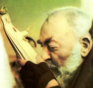 Padre Pio y María
