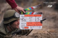 23/11/2016 – “Soldado Argentino sólo conocido por Dios” es un largometraje de ficción bélico, centrado en el drama humano de tres jóvenes de un…