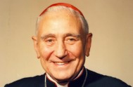 21/06/2017 – Su causa de beatificación se inició rápidamente, cuando se cumplieron 5 años después de su muerte, la Asamblea Episcopal Argentina decide abrir…