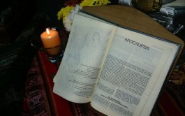 02/10/2025 - Nos encontramos en torno a nuestro libro sagrado para profundizar en su contenido y también…