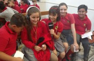 29/03/2018 –  Los chicos del Colegio Amparo de María en la Ciudad de Córdoba rezaron el Rosario de los Niños durante esta semana especial.…