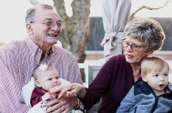 10/04/2024 – ¿Qué roles y responsabilidades tienen los abuelos en la familia actual? ¿Cuáles son los desafíos que enfrentan los abuelos en la…