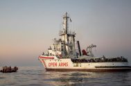 12/08/2019 – El barco de la ONG Proactiva Open Arms rescató, entre el viernes y el sábado a otras 39 personas en las aguas…
