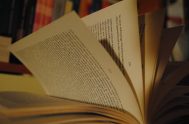 «Dios entre líneas» es una producción de Radio María España. Con la conducción de Icíar Muguerza. Un recorrido  por la historia de la…
