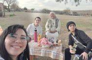 24/08/2022 – Desde el barrio Mirador del Lago San Roque, en la localidad cordobesa de Bialet Massé, la hermana Ana Yapura, misionera de…