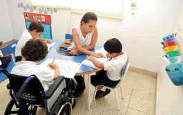 25/11/2022 – Todos los viernes, en el “Sólo por hoy”, hablamos sobre discapacidad con Vanesa Mealla, profesora en educación especial,…