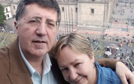 18/09/23- Jorge Mejías y Puri Rocca son matrimonio, viven en España y tienen dos hijos: uno vive en la tierra…