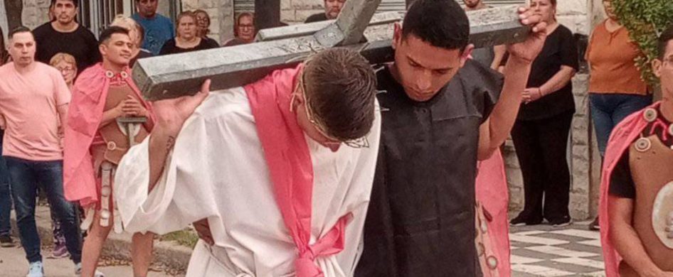 18/04/2025- Reflexionamos sobre esta temática con el padre Mariano Oberlin, párroco de "Crucifixión del Señor", en barrio Muller, ciudad de Córdoba.