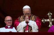 08/05/2025 – Como cada jueves, María Eugenia Bouvier, el padre Marcelo Mendoza, Cristian Saint Germain y el padre Alejandro Puiggari invitaron a la…