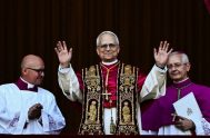 09/05/2025 - Fumata blanca en el Vaticano. Los cardenales, que llevaban dos jornadas reunidos, han elegido a Robert Francis Prevost, ahora el Papa…