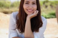 04/06/25- Azeneth González es misionera, cantante y vocal coach nacida en Monterrey Nuevo León México. Desde hace más de 20 años se ha…