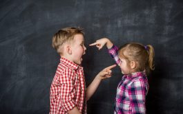 11/08/25- Como niños asustados , ante nuestros errores, muchas veces expulsamos las culpas afuera, y no nos…