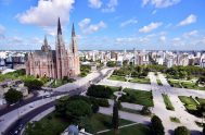 04/09/2025 - Al comienzo del programa nos referíamos al “Efecto Isla de calor urbano” que sufre la ciudad de la Plata, y hacíamos…