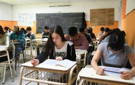 17/10/2025 - En los últimos diez años, la finalización de la escuela secundaria en Argentina mostró un…