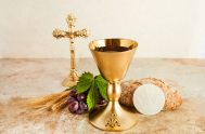 05/06/2026 – En la programación de Mariathón también estuvo presente la adoración al Santísimo Sacramento del altar. "Señor Jesús, aquí estamos frente a&hellip;