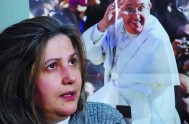 03/09/2013 - Las demoras en el trámite judicial y la pérdida de fe movilizaron a Mónica Dambolena a enviarle una carta al Papa…