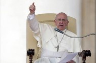 20/09/2013 - Francisco recibió a la Federación Internacional de Médicos Católicos. En su discurso, les pidió que "no pierdan su identidad como servidores…