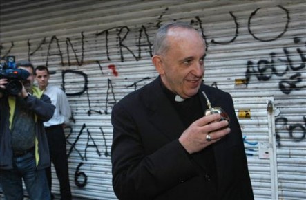 El Santo Padre, en sus épocas de Arzobispo de Buenos Aires.