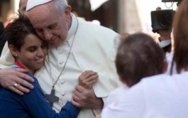 22/10/2013 - Contemplación, cercanía, abundancia: son las tres palabras en torno a las cuales el Papa Francisco ha centrado su…