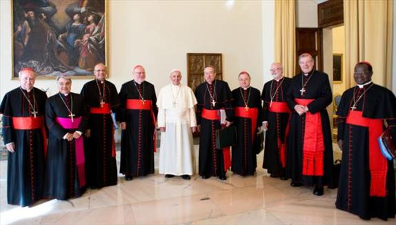 05/12/2013 - El Cardenal Óscar Rodríguez Maradiaga afirmó que la reforma de la Curia Romana estará preparada para fines de&hellip;
