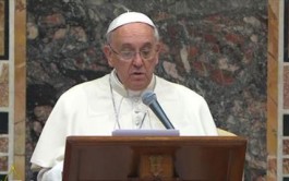 13/01/2014 - El Papa expresó que "suscita horror sólo el pensar en los niños que no podrán ver nunca la…