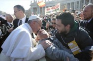 14/01/2014 - En la misa matutina de Santa Marta, el Papa Francisco se inspiró en las figuras de Jesús, los escribas , el…
