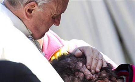 El Santo Padre ha mostrado especial cercanía y predilección por los que más sufren. 
