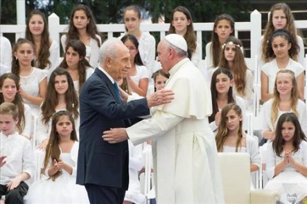 Francisco con el Presidente de Israel, Shimon Peres.