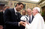26/08/2014 – El Partido Interreligioso por la Paz, que se jugará el lunes 1º de septiembre en el Estadio Olímpico de Roma, fue…