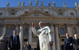 18/12/2014 – El Papa Francisco recibió las cartas credenciales de diversos embajadores acreditados ante la Santa Sede. En ese contexto,…