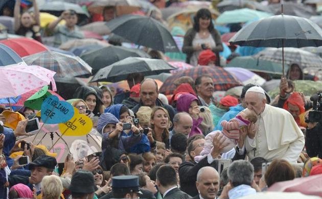 Queridos hermanos y hermanas: El 25 de marzo celebramos la fiesta de la Anunciación. El Arcángel Gabriel visita a la Virgen&hellip;