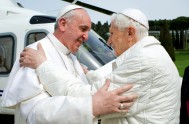16/04/2015 – El Papa Francisco recordó a Benedicto XVI en el día en que cumple 88 años, por quien ofreció la misa de…