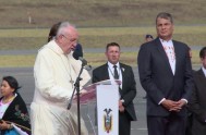 06/07/201- En el día de ayer, después de 13hs de viaje, el Papa Francisco arribó a Ecuador, siendo este su noveno viaje apostólico.…