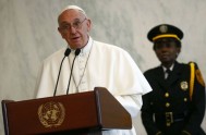 25/09/2015 – Entre las emotivas postales que la visita del Papa Francisco viene dejando en Cuba y Estados Unidos, el mensaje de hoy…