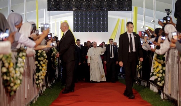 El Papa con los consagrados