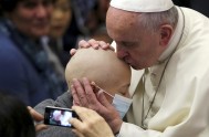27/04/2016 – El Papa Francisco presidirá la Vigilia para “Enjugar las lágrimas” que se realizará el próximo 5 de mayo en la Basílica…
