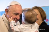 08/06/2017 – Continuando su ciclo de catequesis sobre “la esperanza”, el Papa Francisco en la audiencia general de ayer dijo que “en la parábola del padre…