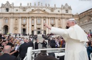 02/05/2018 – El Papa Francisco, en la Audiencia General de hoy, continuó sus catequesis sobre el sacramento del Bautismo a la luz de la…