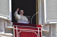 25/06/2018 – El Papa Francisco rezó la oración mariana del Ángelus junto a todos los fieles presentes y congregados en la plaza San…
