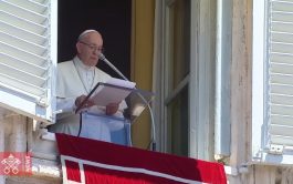 “Cuando nos alejamos de Jesús y de su amor, nos perdemos y la existencia se transforma en desilusión e insatisfacción.…