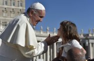 12/09/2018 – El Papa Francisco en la Audiencia General de hoy continuó con su ciclo de catequesis dedicadas a los Mandamientos: “En el…